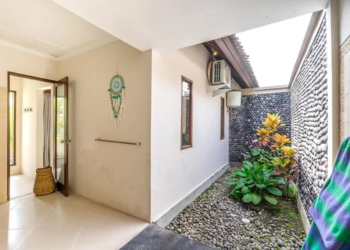 Вилла Alamanda, Location And Close To Restaurants *