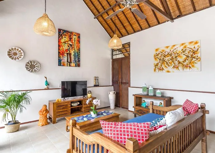 Alamanda, Location And Close To Restaurants