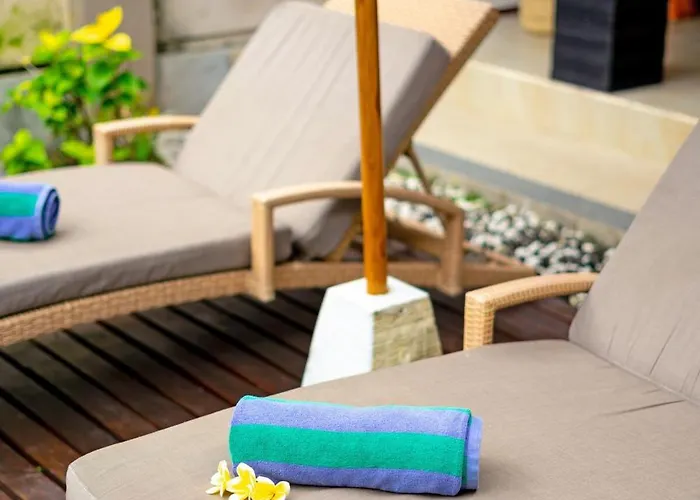 Alamanda, Location And Close To Restaurants *